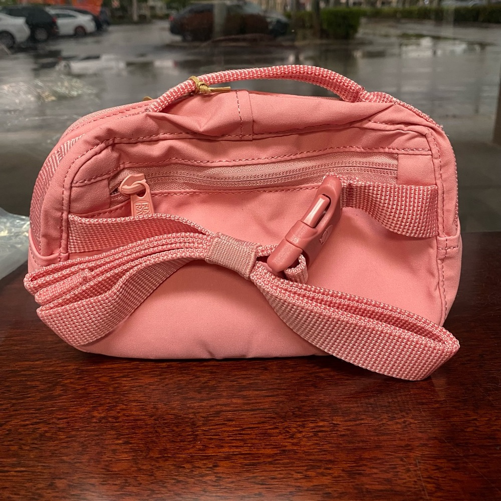 Fjallraven Kanken Hip Pack - Picture 2 of 3